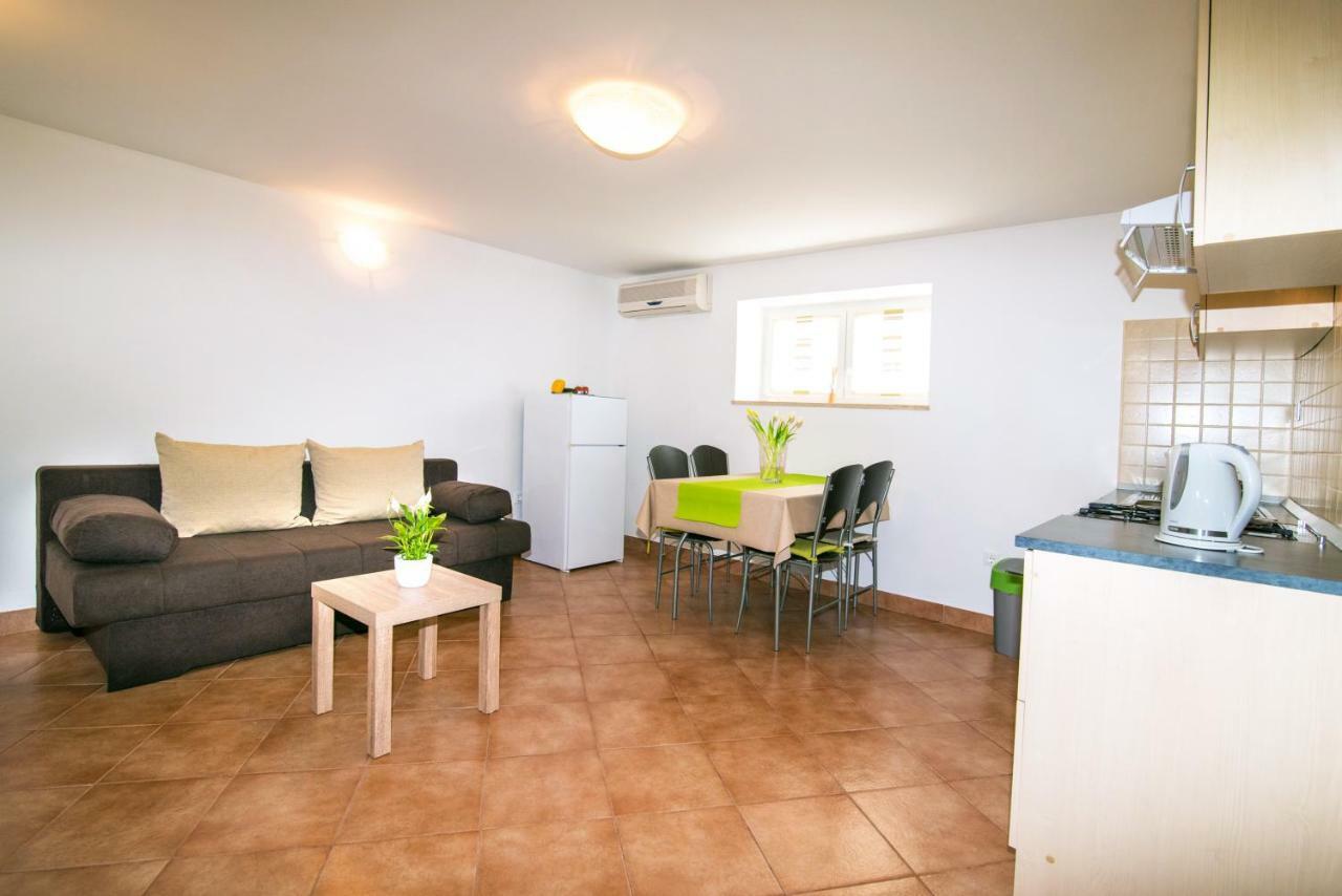 Katja Apartma Pula
